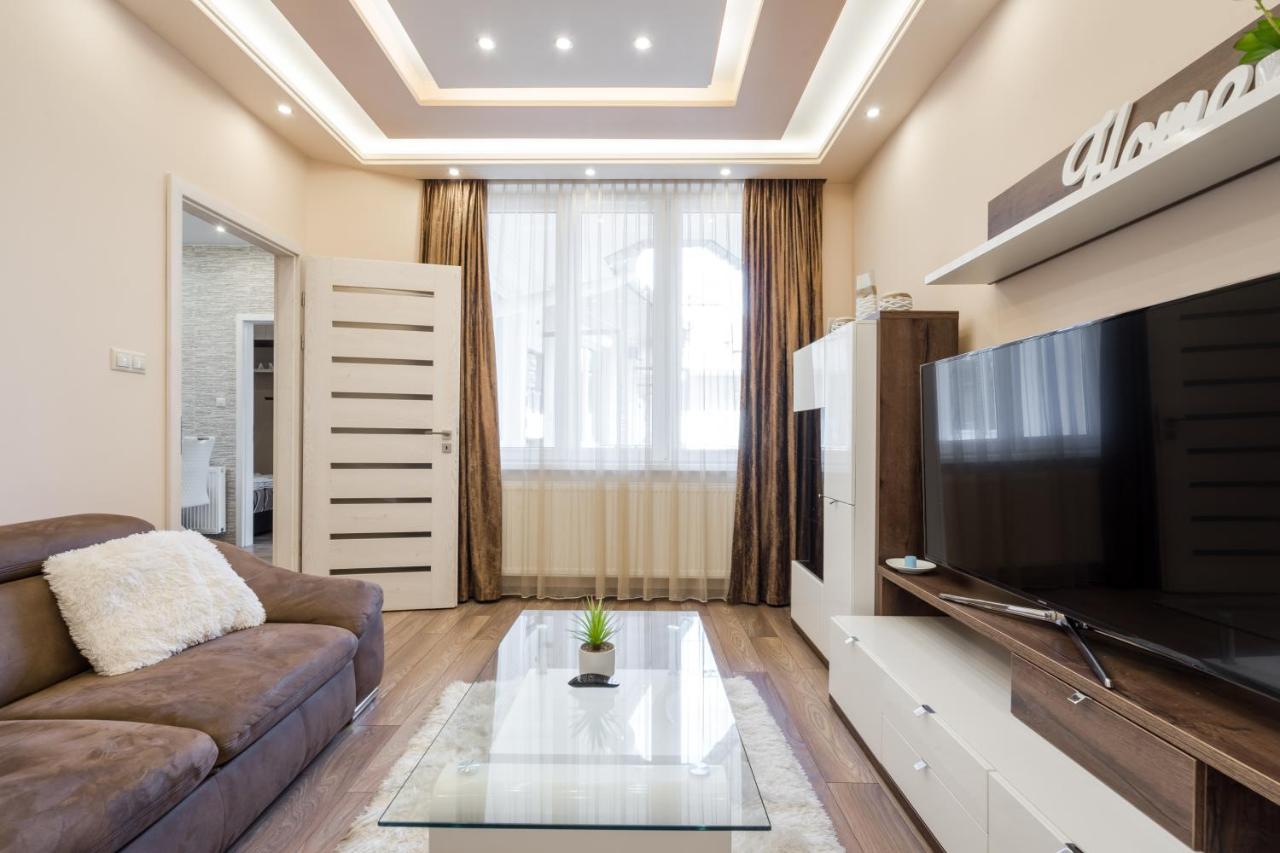 Bpr Pure Nature Designer Suite บูดาเปสต์ ภายนอก รูปภาพ